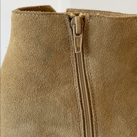 Pelle Moda Sz7 Tan Ankle Suede Booties. - Picture 7 of 8